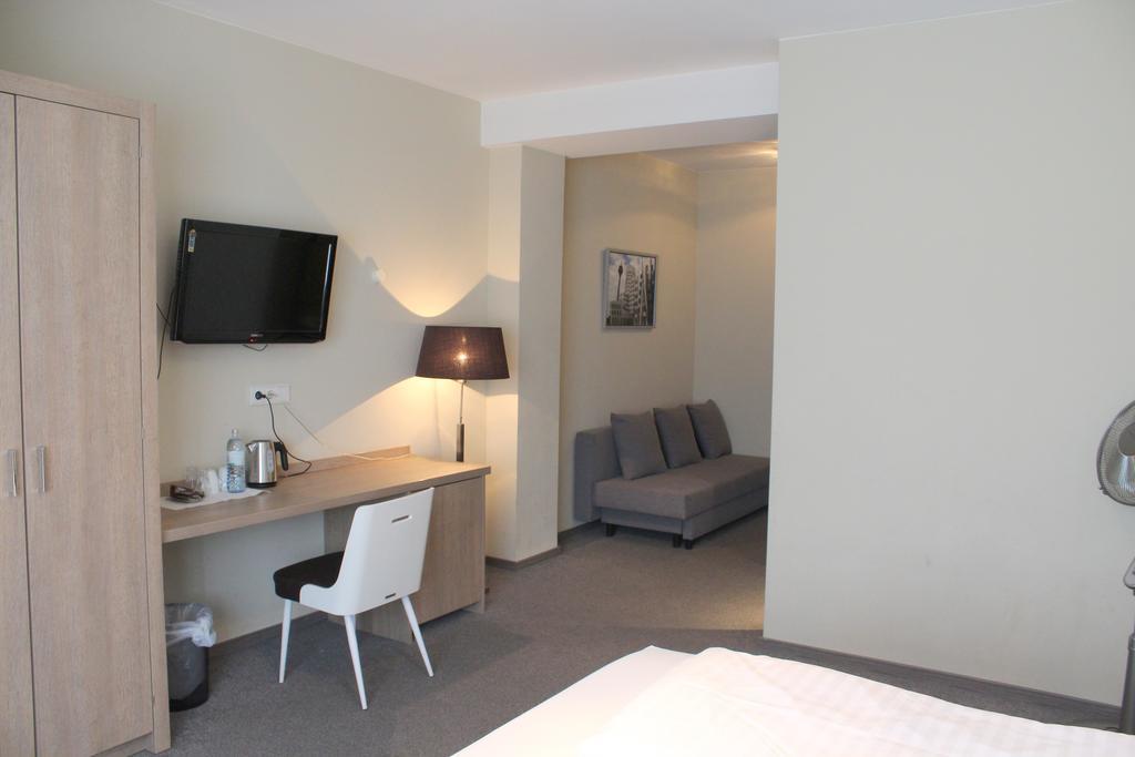 Metropol-rooms 3*